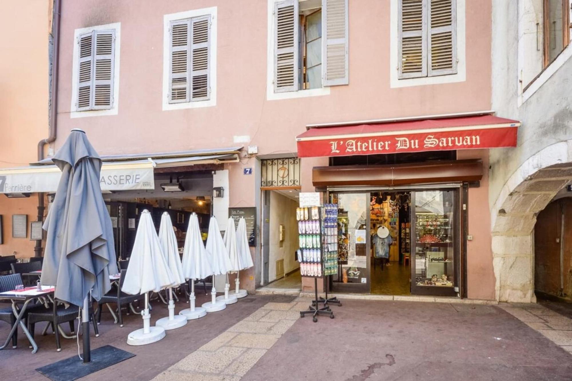 3-Star Rated Apartment In The Heart Of The Old Town With A View Annecy Exterior photo